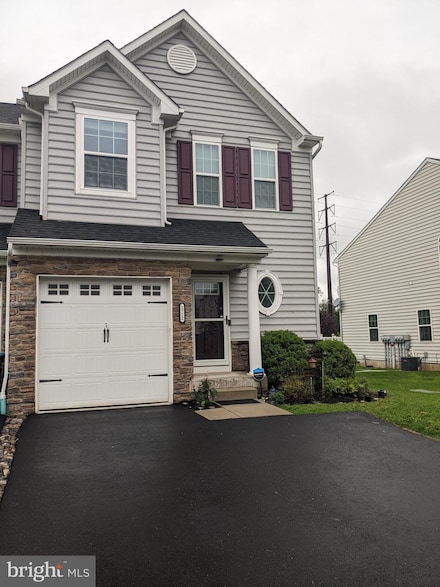 1722 Lydia Dr, Hatfield, PA 19440