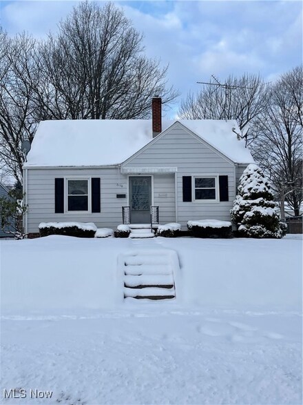 2475 Shunk Ave, Alliance, OH 44601