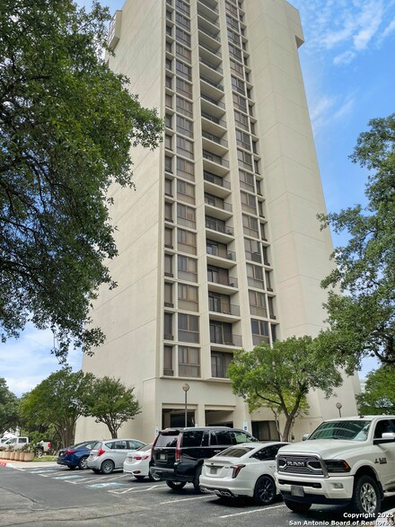 7701 Wurzbach Rd Unit 703, San Antonio, TX 78229