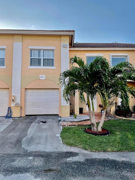 821 Talia Cir, Lake Worth, FL 33461