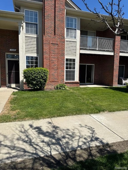 15269 Yale Dr Unit 238, Clinton Township, MI 48038