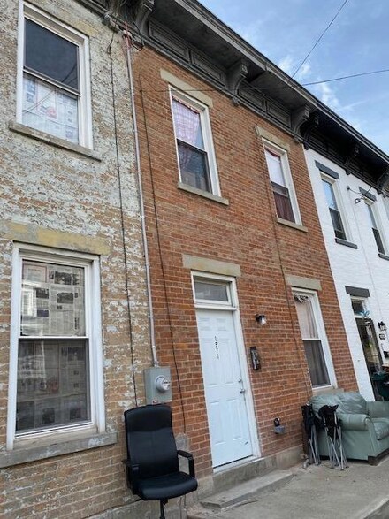 1571 Tremont Ave Unit B, Cincinnati, OH 45214