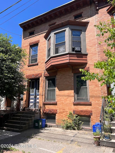 168 S Swan St, Albany, NY 12202