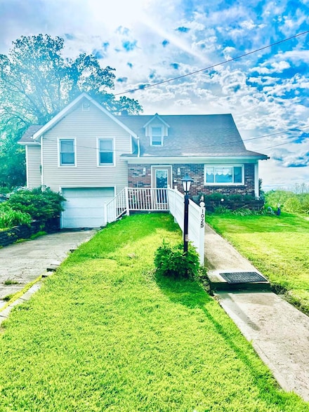 1025 Fairmont Pike Rd, Wheeling, WV 26003