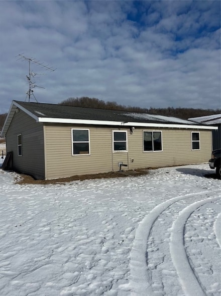 E7633 1400th Ave, New Auburn, WI 54757