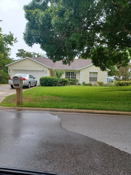 1540 Bronco Dr, Melbourne, FL 32940