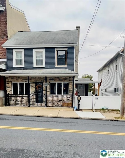 5 S 2nd St, Coplay, PA 18037