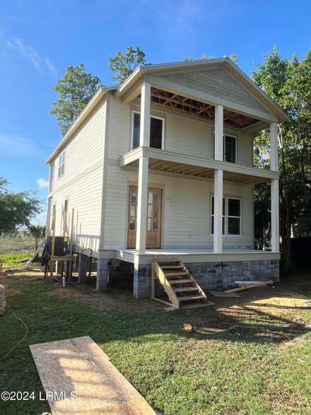 2 Willis Way, Port Royal, SC 29935