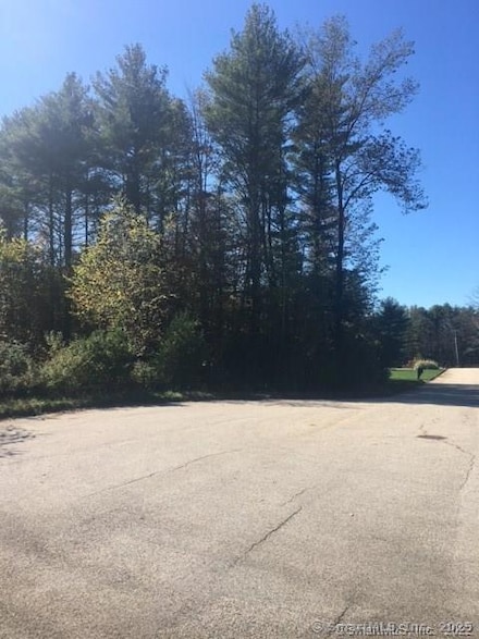 5 Pinewood Ln, Stafford Springs, CT 06076
