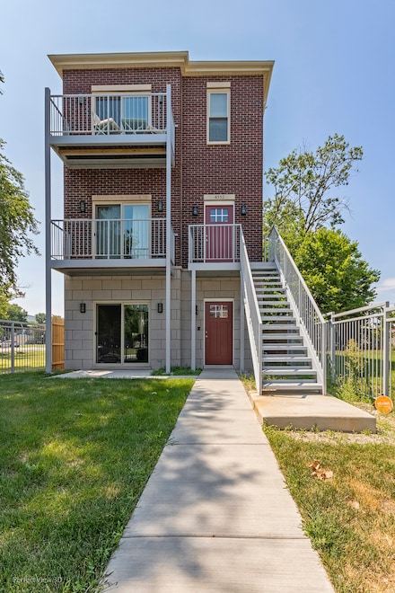 4552 S Evans Ave Unit 1, Chicago, IL 60653