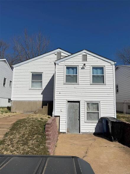 1424 Holden Ave, Saint Louis, MO 63125