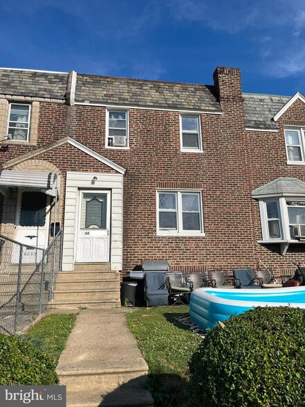 6831 Large St, Philadelphia, PA 19149