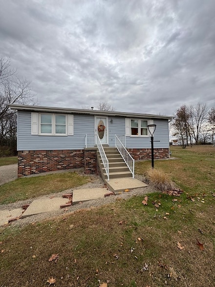 17 Susan Dr, Blairsville, PA 15717