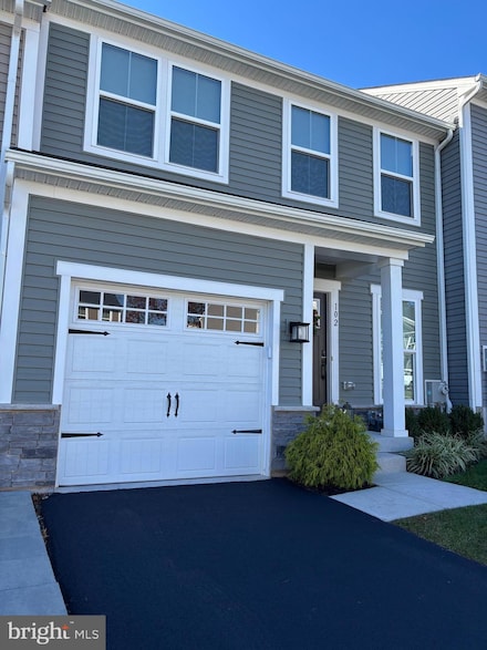 102 Sterling Dr, East Norriton, PA 19401