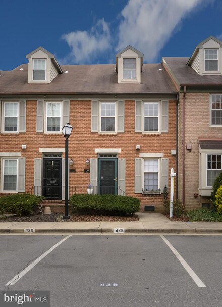 428 W Glebe Rd, Alexandria, VA 22305