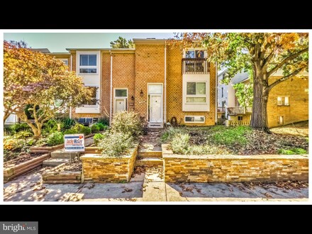 6130 Starburn Path, Columbia, MD 21045 - Townhome Rentals in