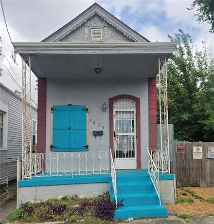 1833 Painters St, New Orleans, LA 70117