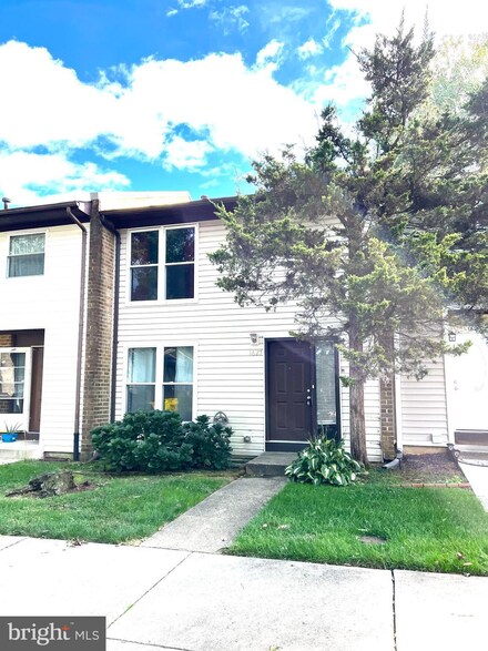 1627 New Windsor Ct, Crofton, MD 21114