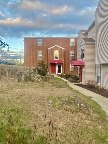 4 Heather Ridge, Shelton, CT 06484