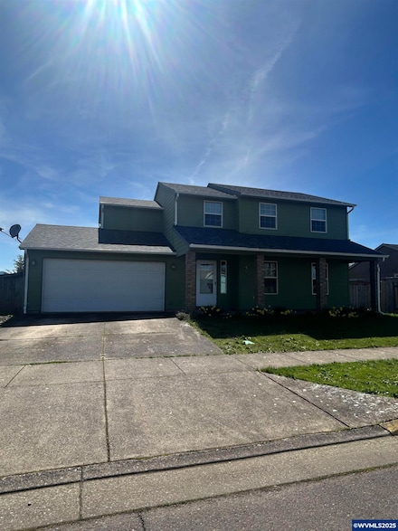1298 Kees St, Lebanon, OR 97355