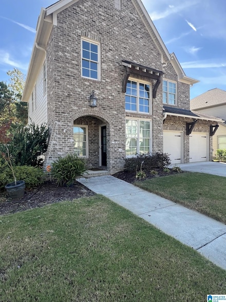 113 Robin St, Calera, AL 35040