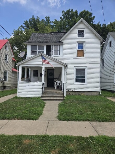 59 Endicott Ave, Johnson City, NY 13790