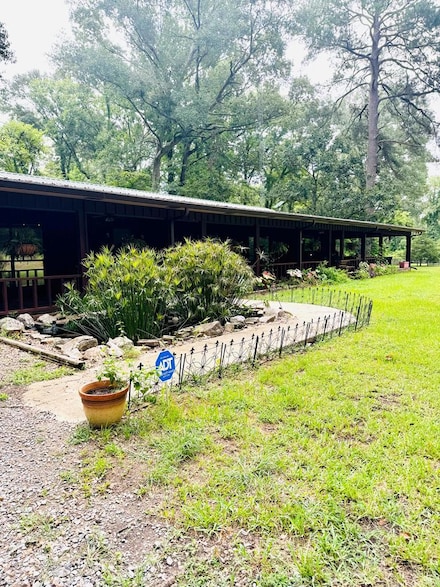 1293 Lower Woodville Rd, Natchez, MS 39120