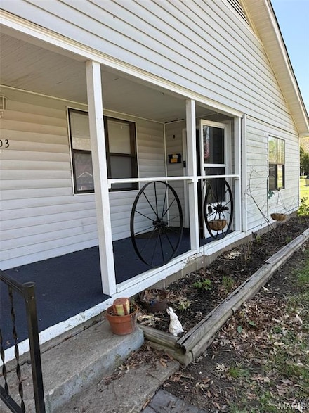 303 N Main St, Campbell, MO 63933
