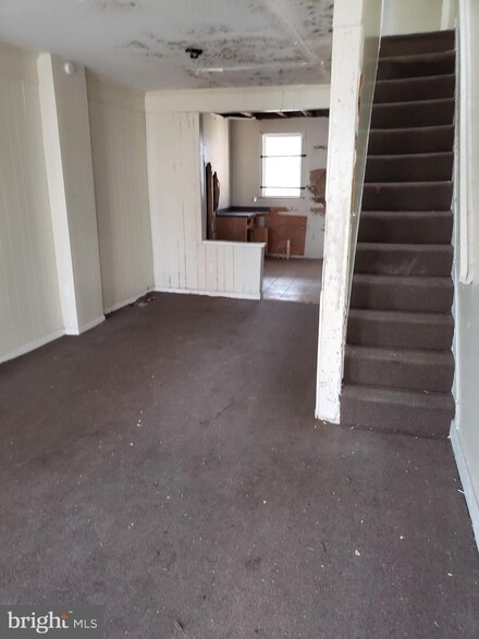 204 Harmison St, Baltimore, MD 21223