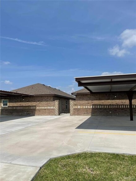 1008 W Kohala Ave Unit 2, Alton, TX 78573
