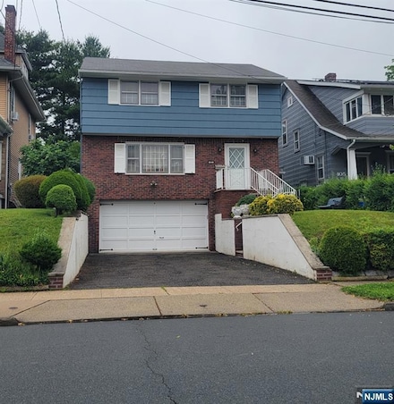 101 Linden Ave, Kearny, NJ 07032