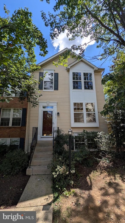 19919 Ridgecrest Square, Ashburn, VA 20147