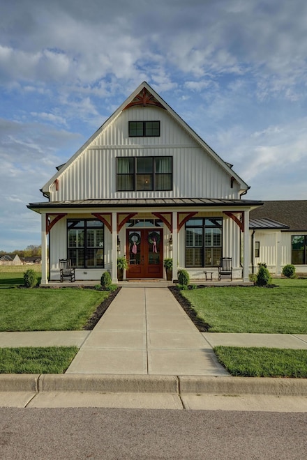 2737 Executive Dr, Troy, OH 45373