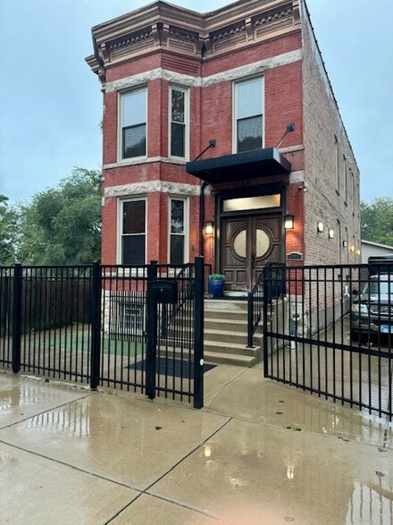 6030 S Aberdeen St, Chicago, IL 60621