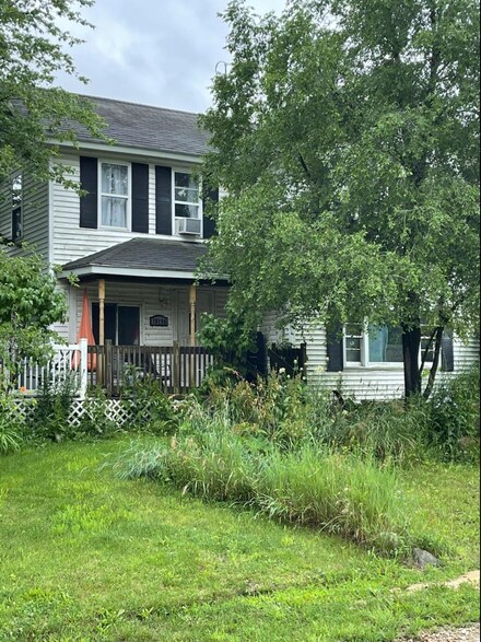 10198 Pioneer Rd, Marcellus, MI 49067