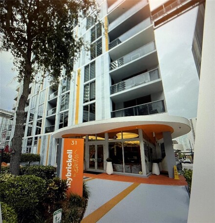 31 SE 6th St Unit 804, Miami, FL 33131