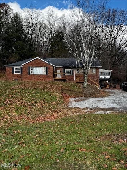 34056 State Route 30, Lisbon, OH 44432