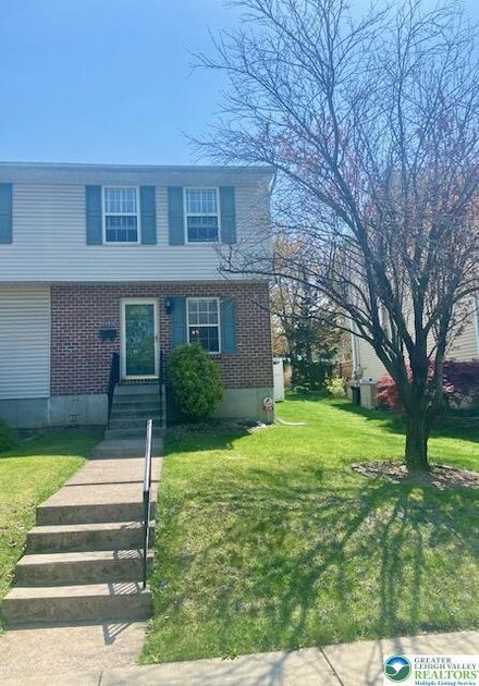 2240 W Walnut St, Allentown, PA 18104