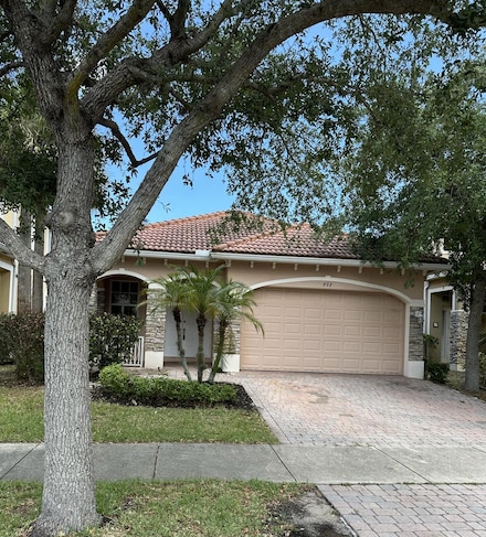 972 NW Leonardo Cir, Port Saint Lucie, FL 34986