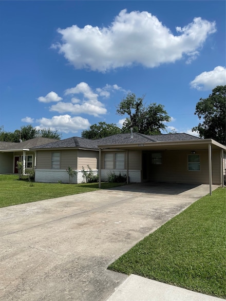 8630 Flossie Mae St, Houston, TX 77029