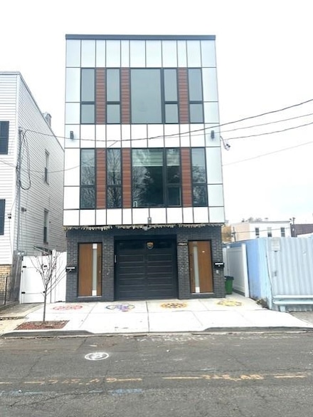 125 Collard St Unit 2, Jersey City, NJ 07306
