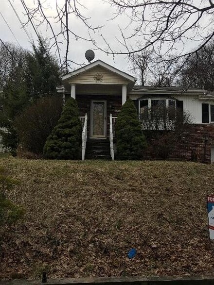 157 Mcgovern Blvd, Crescent, PA 15046
