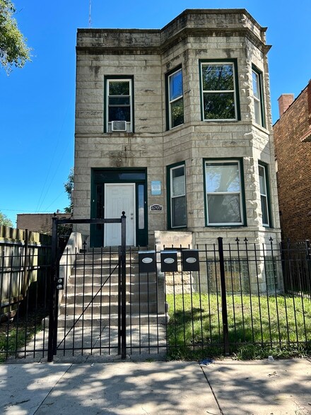 6707 S Langley Ave, Chicago, IL 60637