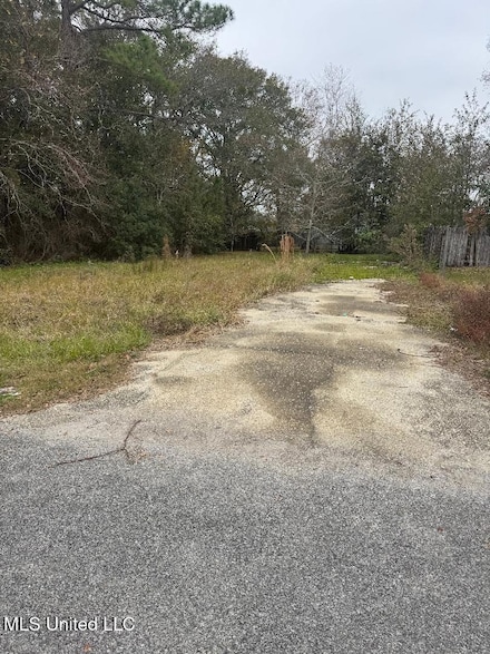 5431 Community Ave, Moss Point, MS 39563