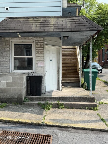 169 N Grant St, Shamokin, PA 17872