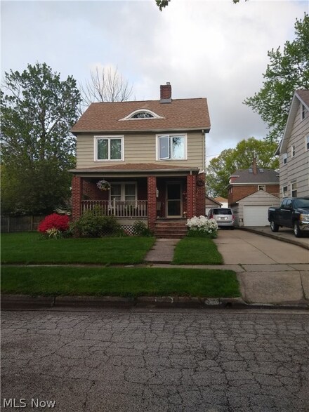 1661 11th St, Cuyahoga Falls, OH 44221