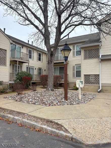 48 Commonwealth Dr Ondo, Bernards Twp., NJ 07920