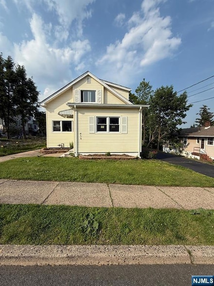415 Madison Ave, Hasbrouck Heights, NJ 07604
