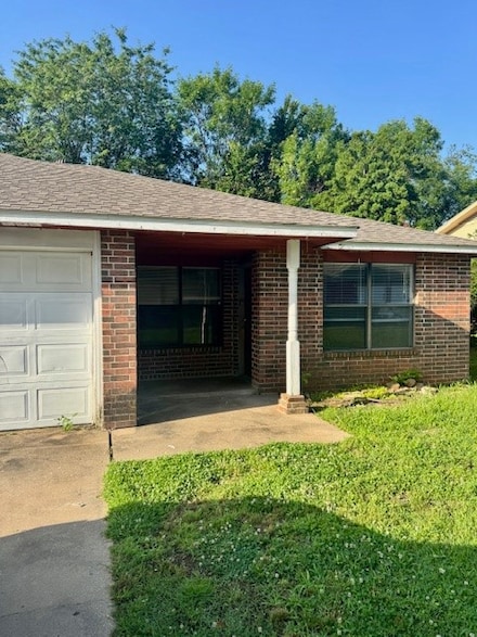 2417 W Mary Dr, Fayetteville, AR 72704