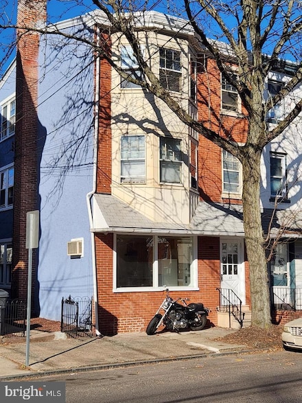 63 King St Unit 4, Pottstown, PA 19464